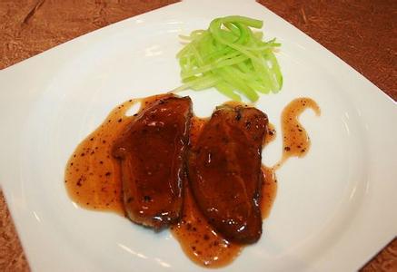 鵝肥肝醬富含銅,三酰甘油